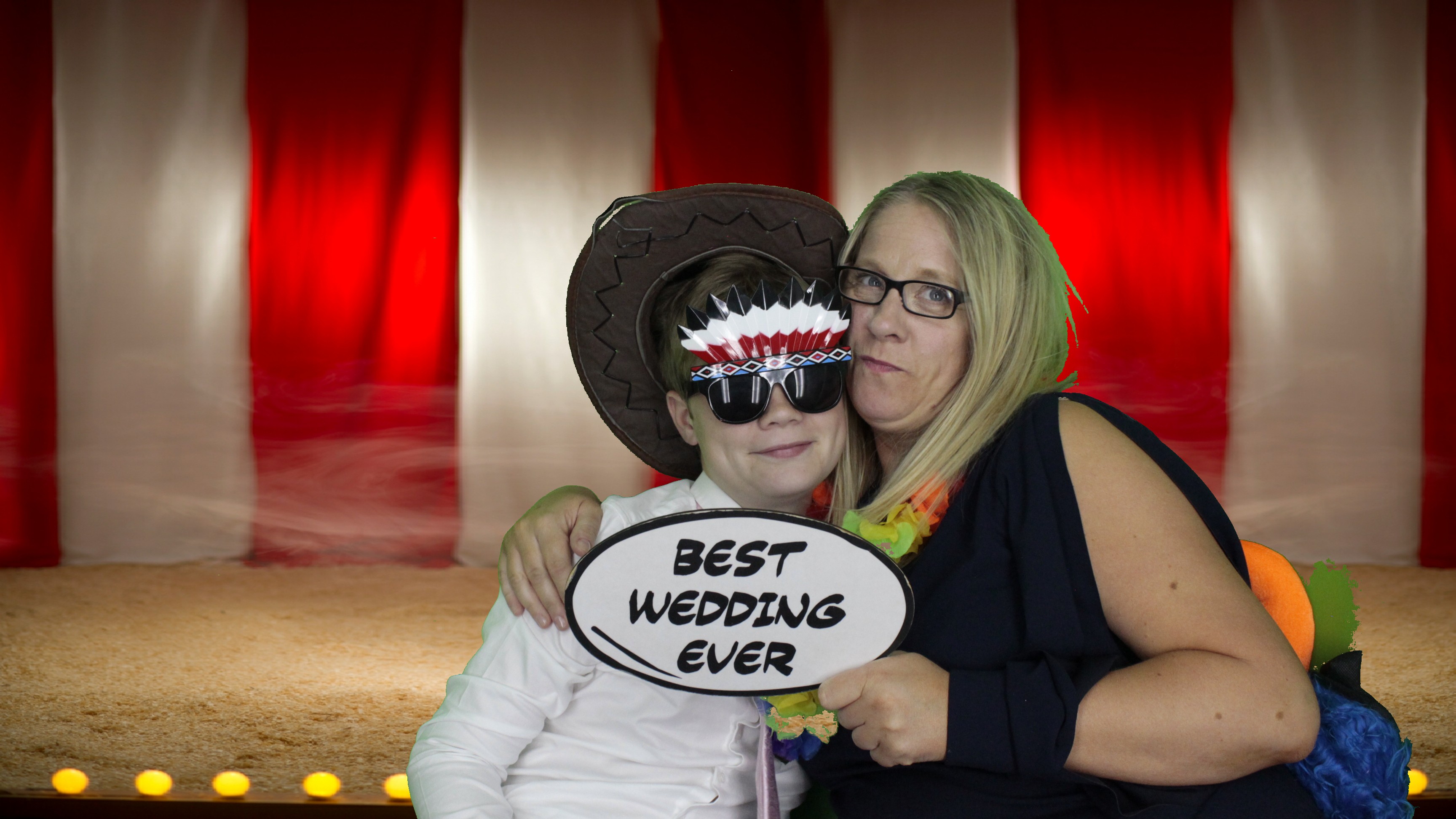 Alan & Maddie | View more photos from the event at gallery.myphotoboothexperience.co.uk/u/MyPhotoBoothExperienceLtd/Alan-Maddie